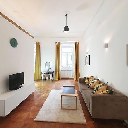 L'Arco Trieste Studio Living 2 Luaran gambar