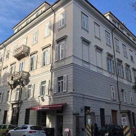 L'Arco Trieste Studio Living 2 Luaran gambar